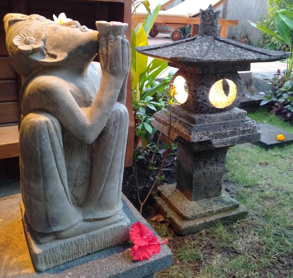 Villa Lumbung Amertha Sari Lovina Exterior foto